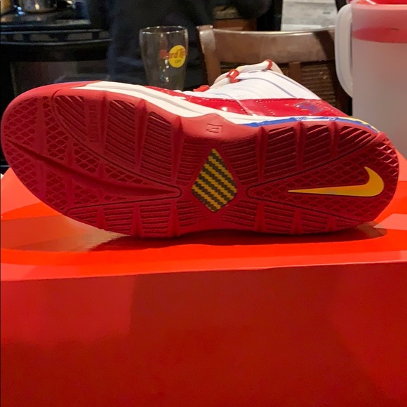 Zoom lebron lll men’s 10.5 - Picture 5 of 6